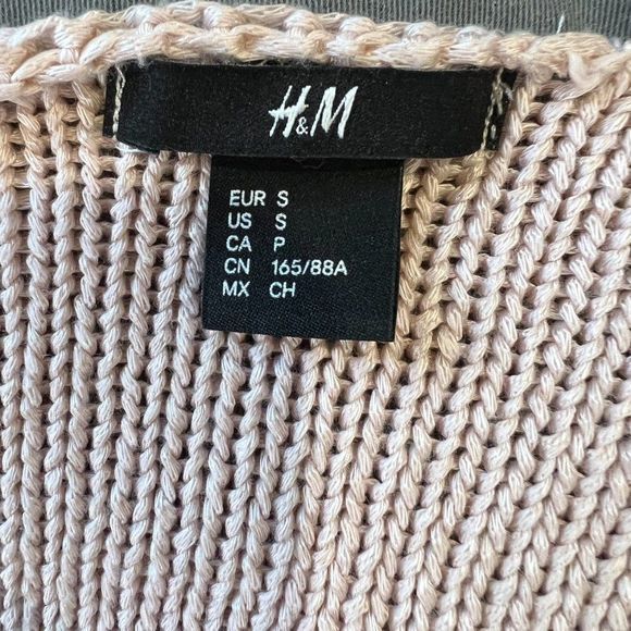 🌿4/$35🌿 H&M Blush Pink V Neck Knit Sweater (S)‎ - Picture 6 of 8